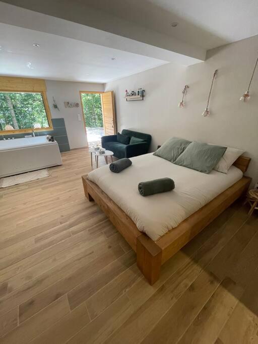 Jacuzzi En Foret L'Esperou Exterior foto