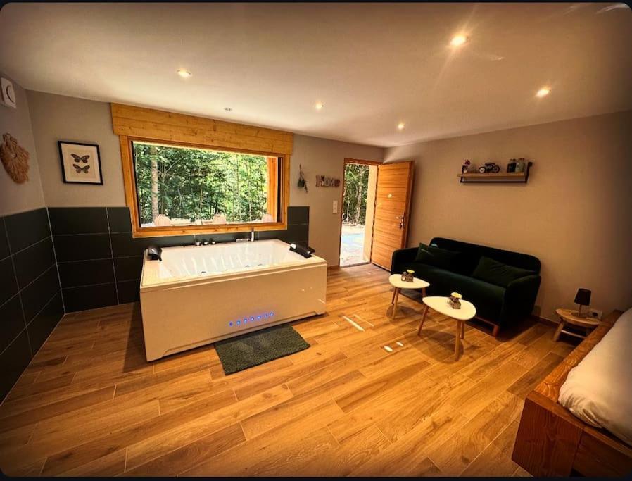 Jacuzzi En Foret L'Esperou Exterior foto